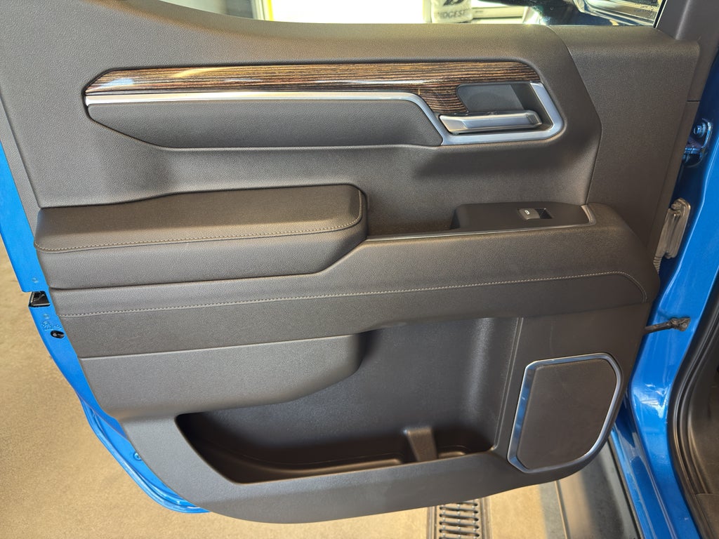 2023 GMC Sierra Elevation