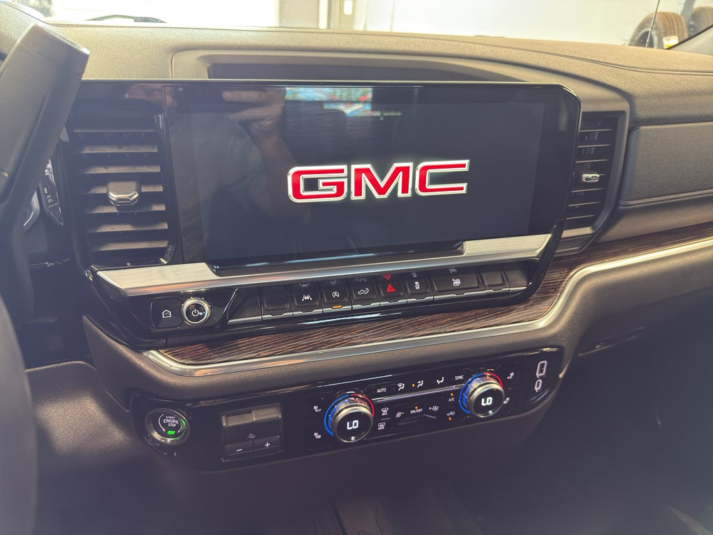 2023 GMC Sierra Elevation