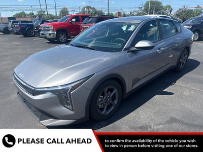 2025 Kia K4 LXS