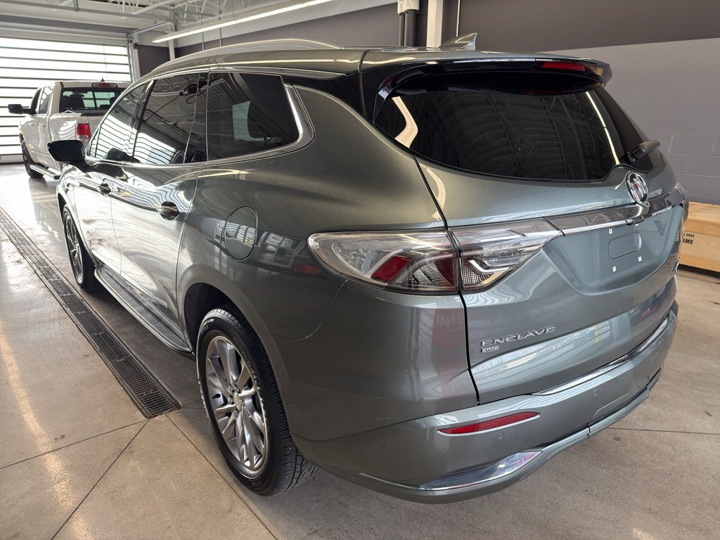 2022 Buick Enclave Avenir