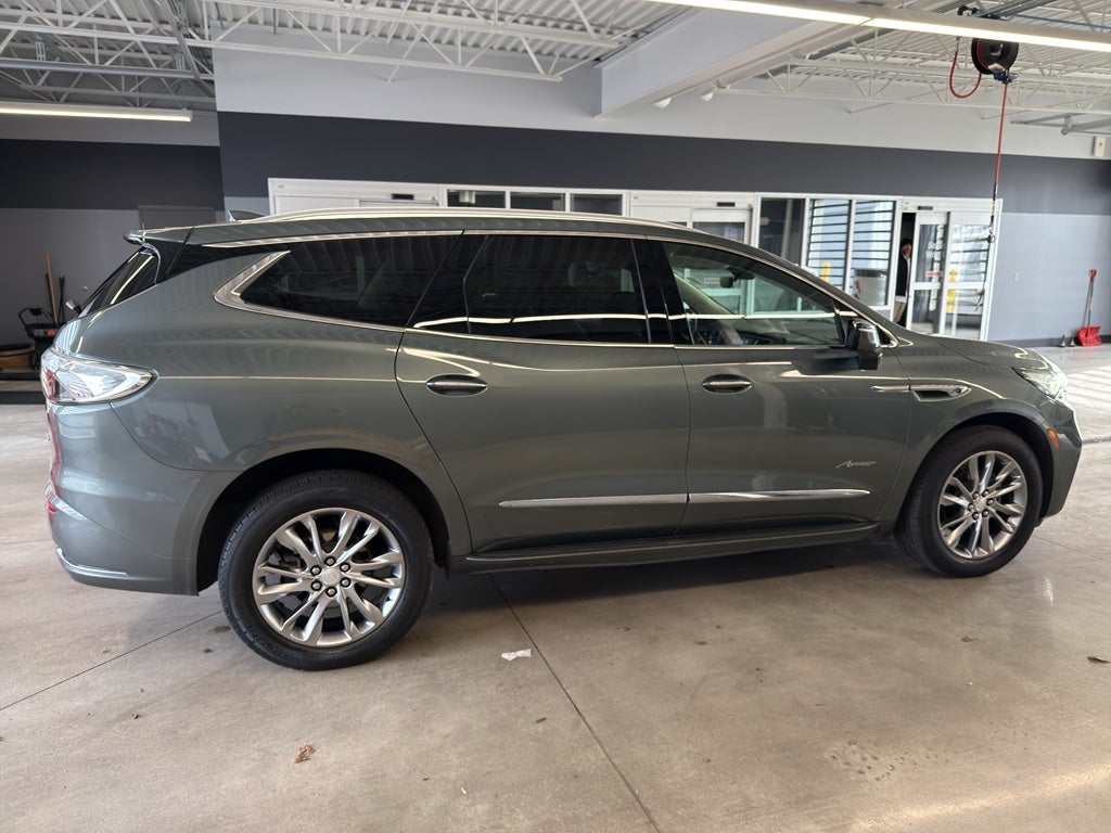 2022 Buick Enclave Avenir