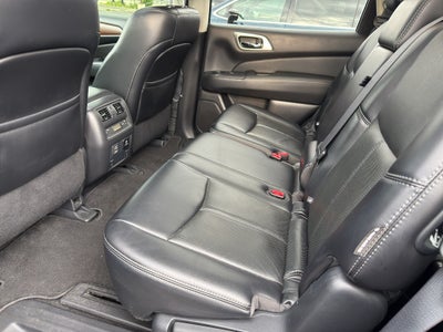 2018 Nissan Pathfinder Platinum