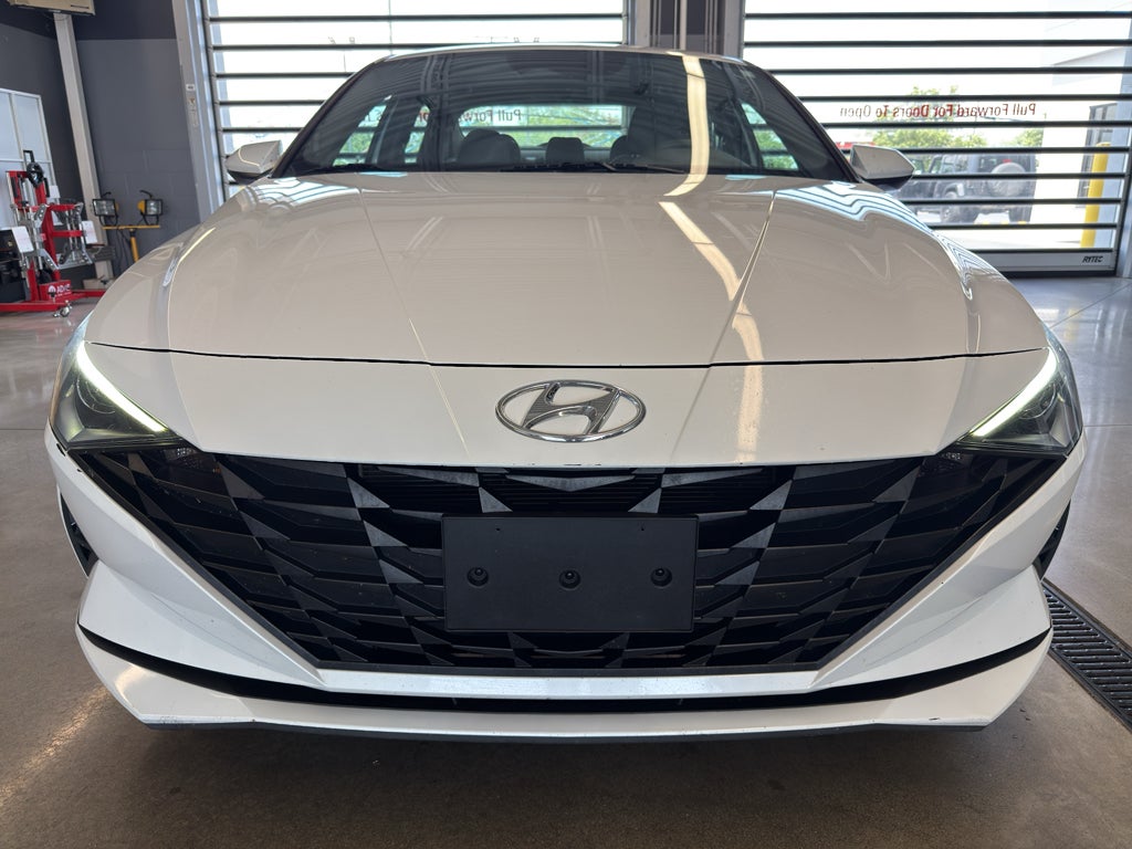 2021 Hyundai Elantra SE
