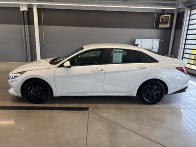 2021 Hyundai Elantra SE