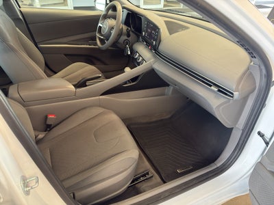 2021 Hyundai Elantra SE