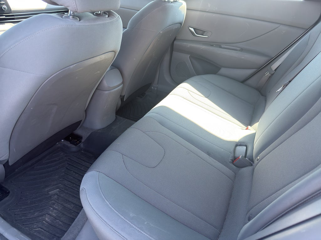 2021 Hyundai Elantra SE