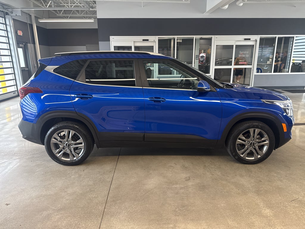 2023 Kia Seltos S
