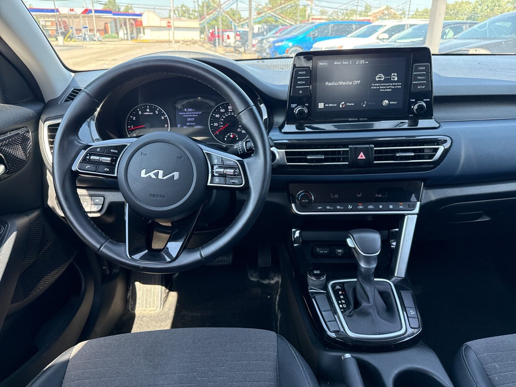 2023 Kia Seltos S
