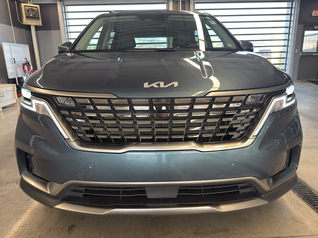 2024 Kia Carnival SX