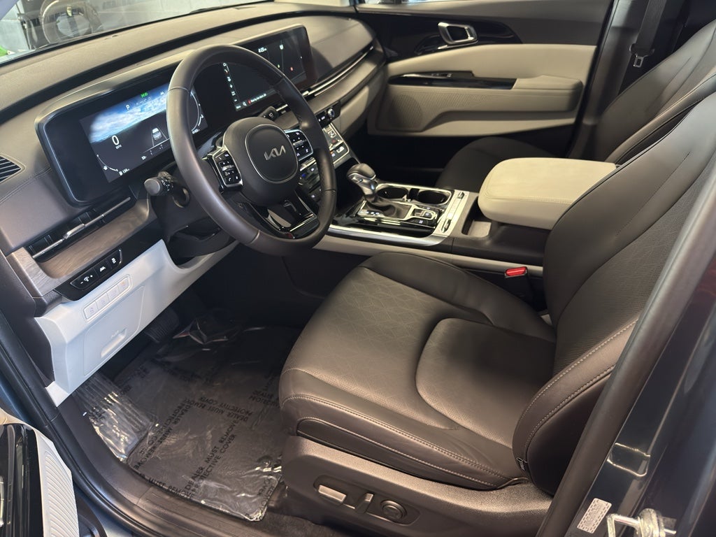 2024 Kia Carnival SX