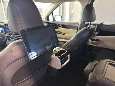 2024 Kia Carnival SX