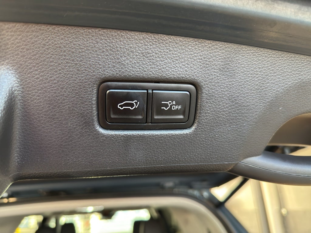 2024 Kia Carnival SX