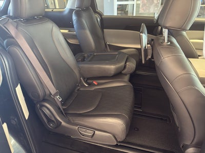 2024 Kia Carnival SX