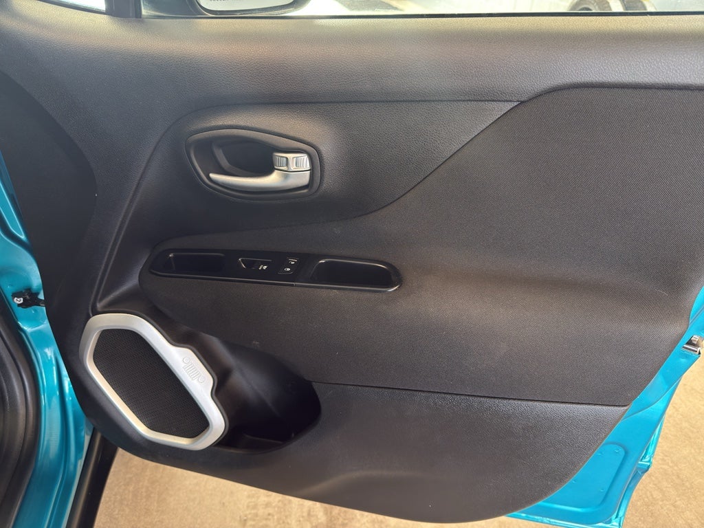 2021 Jeep Renegade Islander