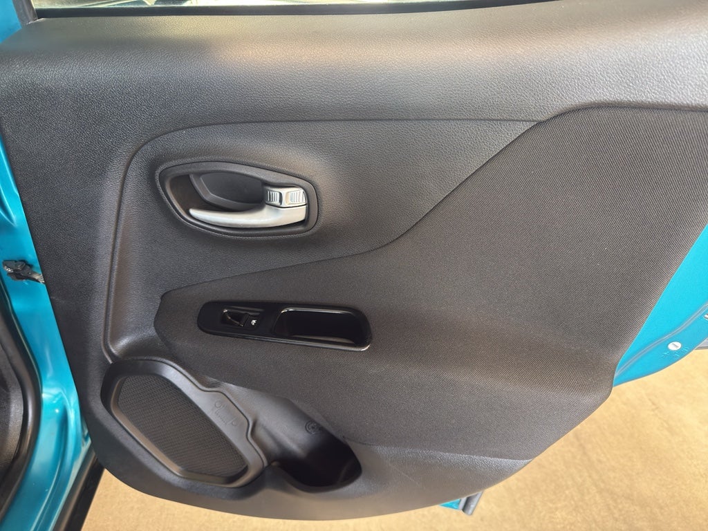 2021 Jeep Renegade Islander