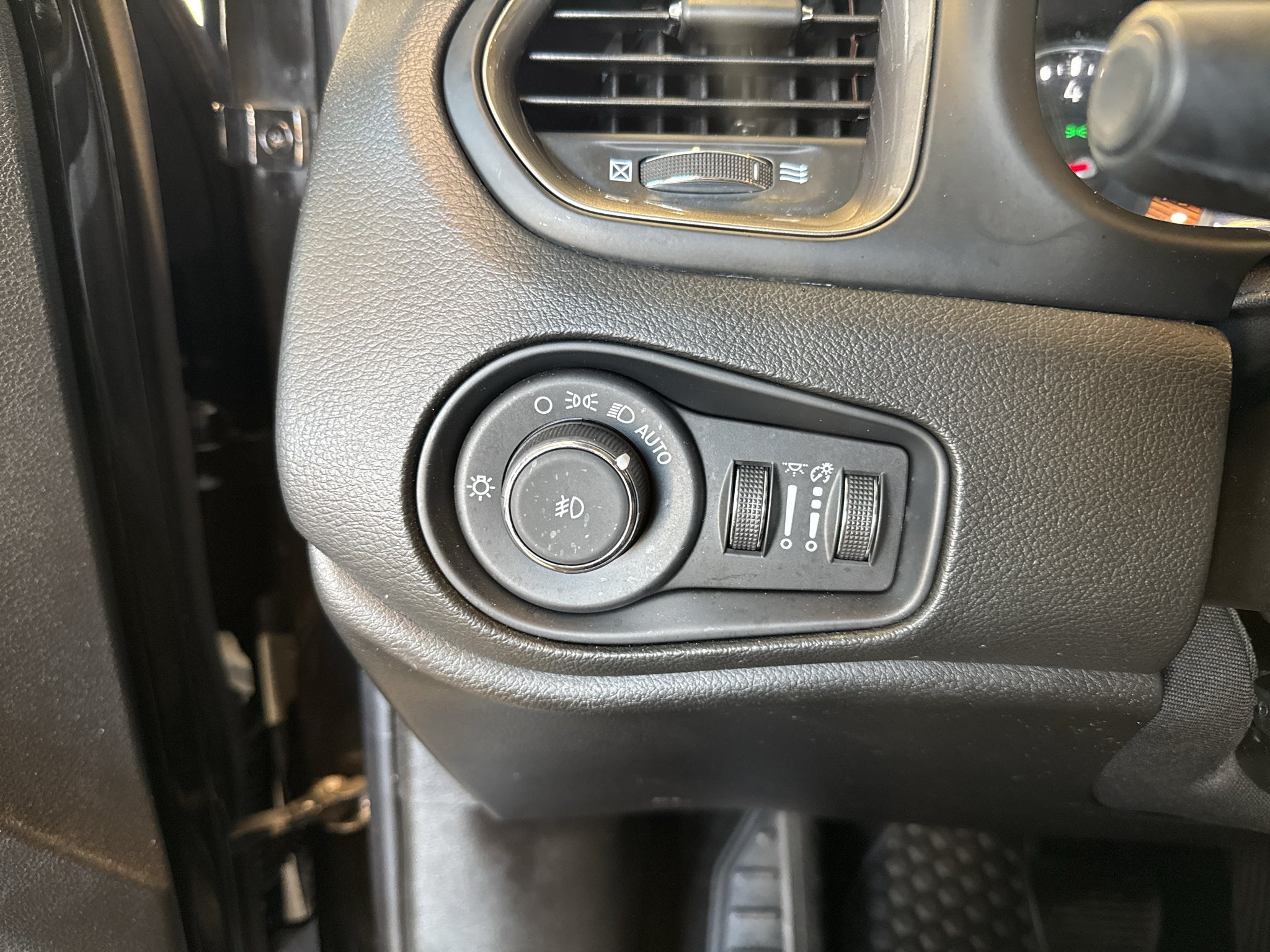 2023 Jeep Renegade Limited
