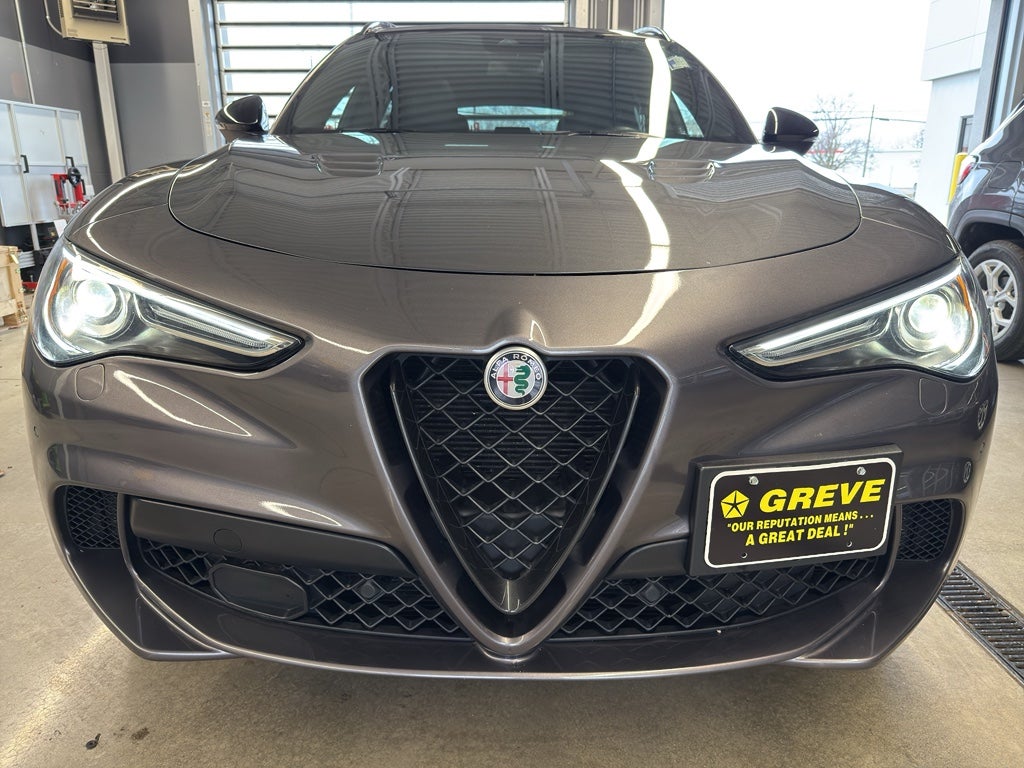 2023 Alfa Romeo Stelvio Quadrifoglio