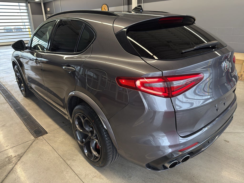 2023 Alfa Romeo Stelvio Quadrifoglio