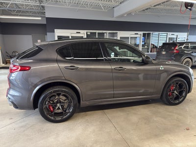 2023 Alfa Romeo Stelvio Quadrifoglio